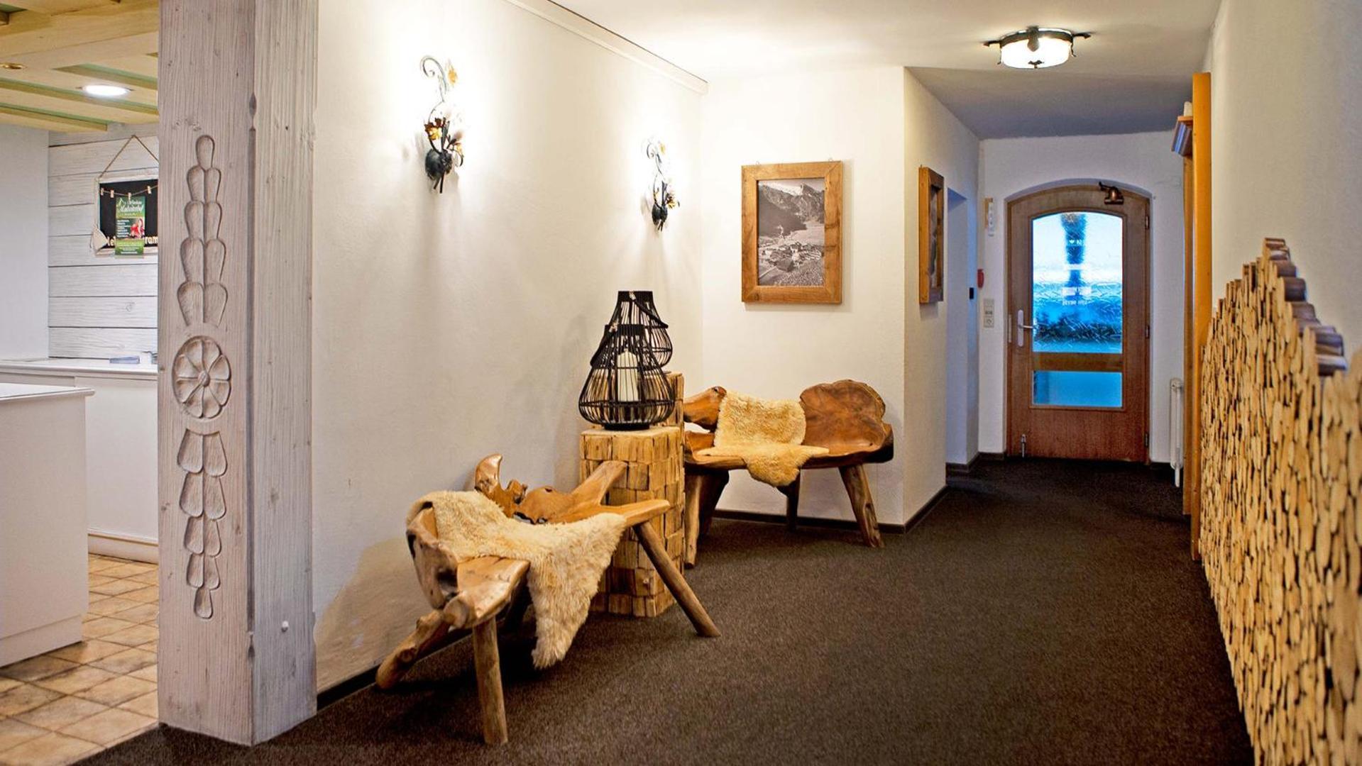Gasthof Pension Madseiterhof Tux Bagian luar foto