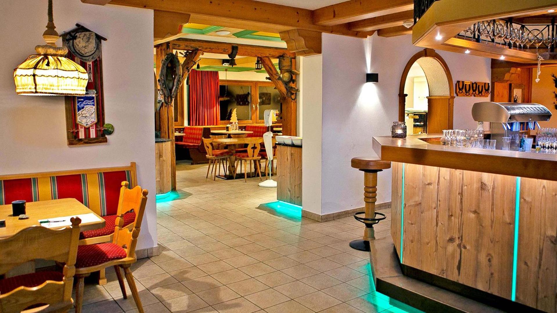 Gasthof Pension Madseiterhof Tux Bagian luar foto