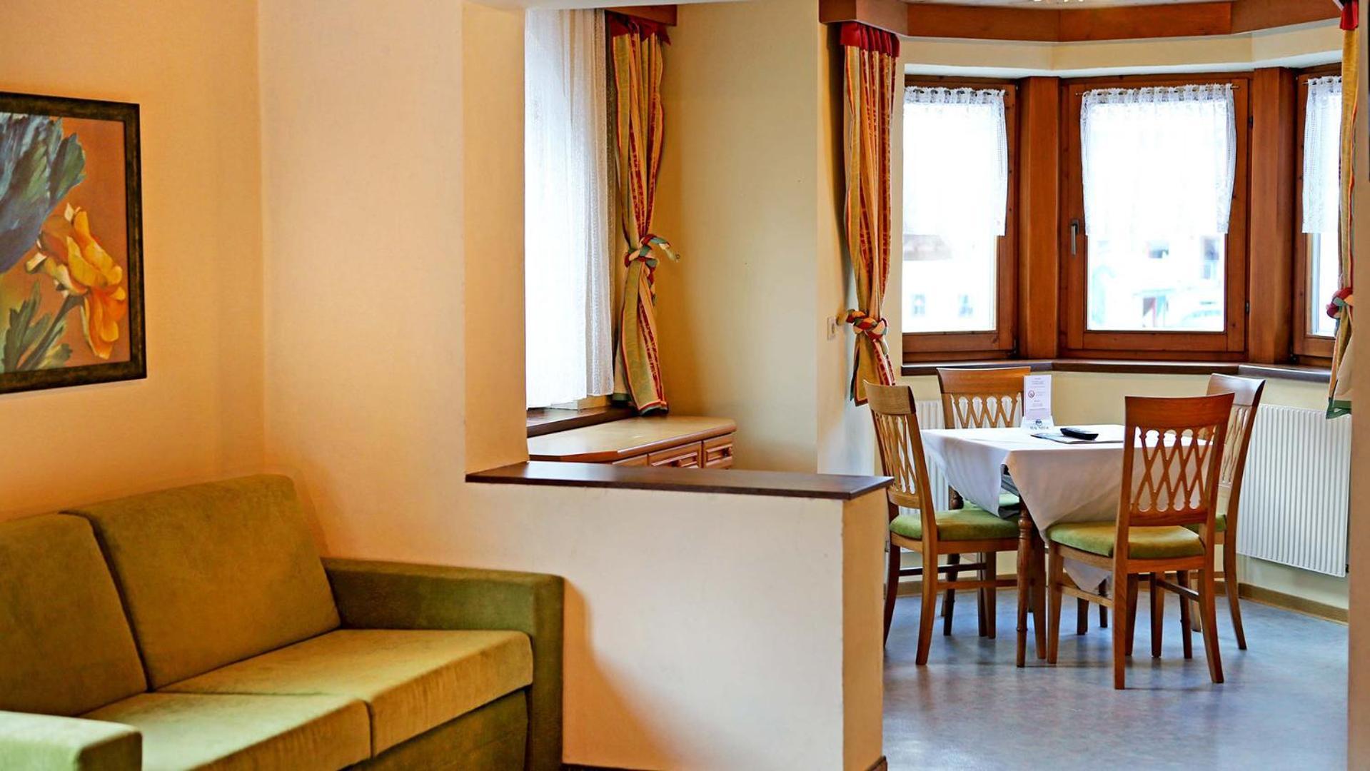 Gasthof Pension Madseiterhof Tux Bagian luar foto