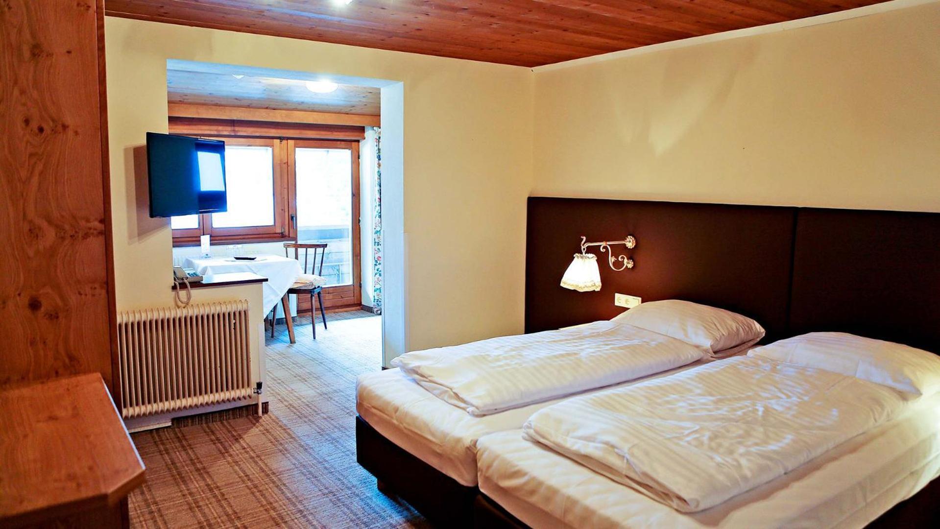 Gasthof Pension Madseiterhof Tux Bagian luar foto