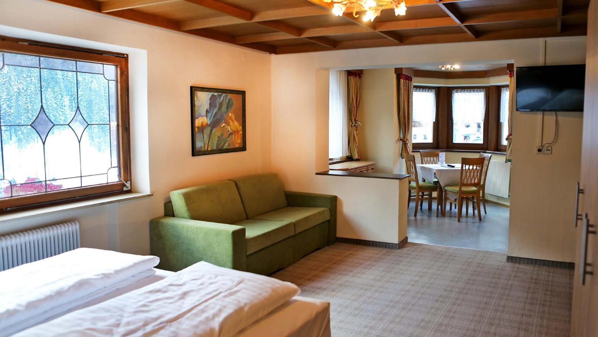 Gasthof Pension Madseiterhof Tux Bagian luar foto