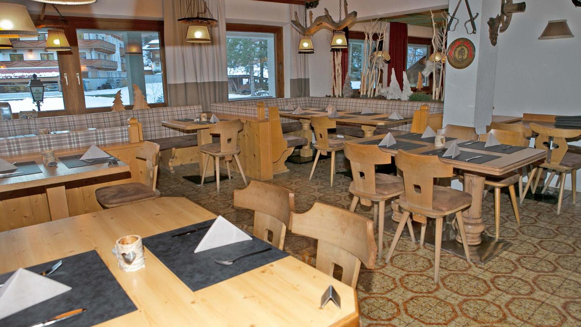 Gasthof Pension Madseiterhof Tux Bagian luar foto