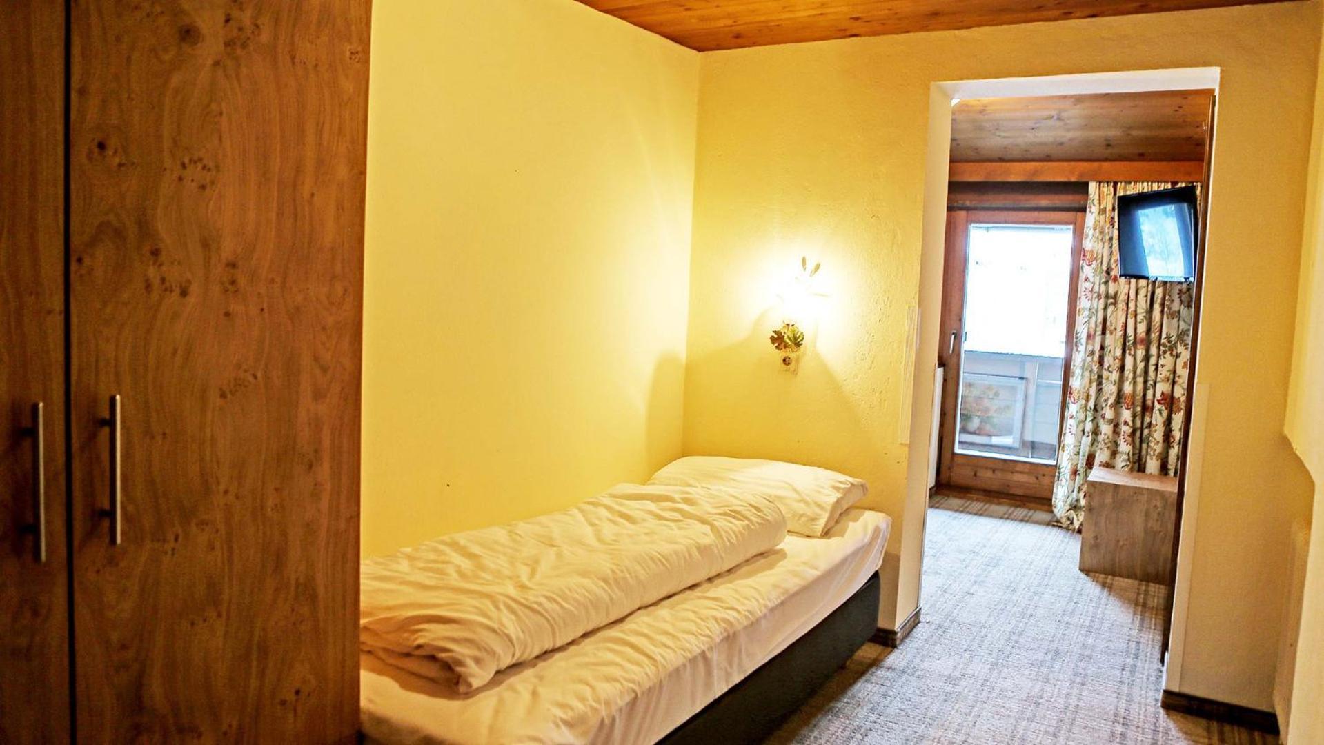 Gasthof Pension Madseiterhof Tux Bagian luar foto