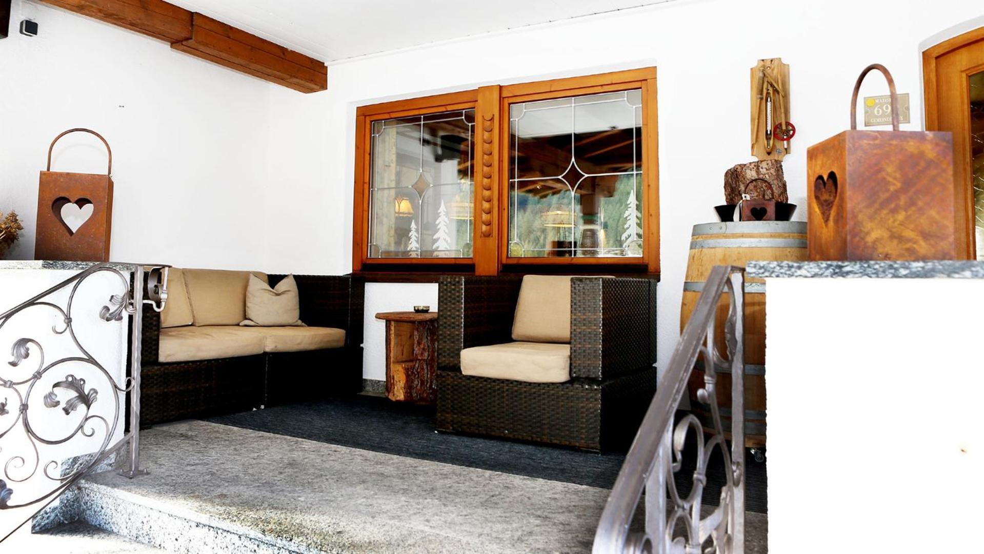 Gasthof Pension Madseiterhof Tux Bagian luar foto