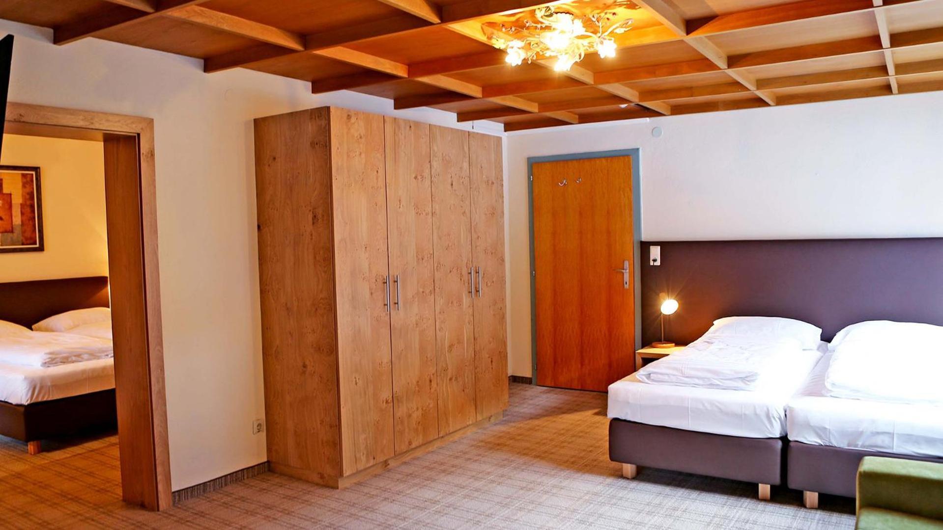 Gasthof Pension Madseiterhof Tux Bagian luar foto